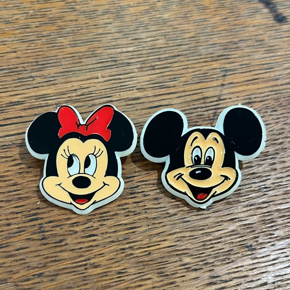 Vintage and Mickey Minnie Mouse Disney Pin Brooches Hard Plastic - Picture 1 of 4
